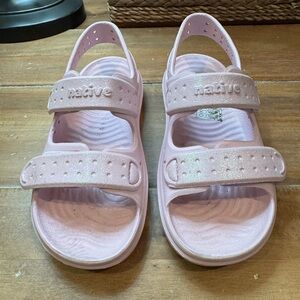 Native Kids Light Sparkly ✨ Pink Sandals